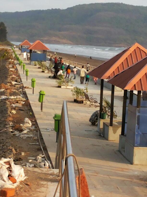 Meritas Seawind Beach Resort, Srīvardhan Eksteriør bilde
